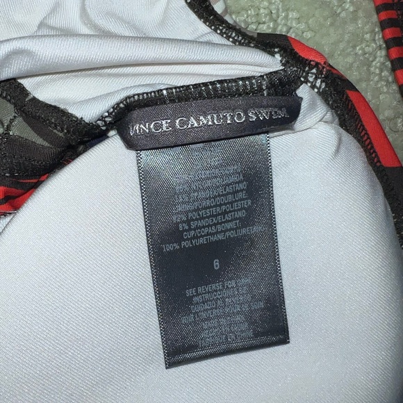 Vince Camuto Women’s One Shoulder Striped Cutout One Piece Size 6 - Picture 7 of 7